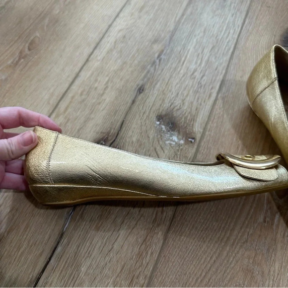 Stuart Weitzman Women's Gold Young Buck Peep Toe Leather Flats Size 7 1/2 GUC - Picture 7 of 12